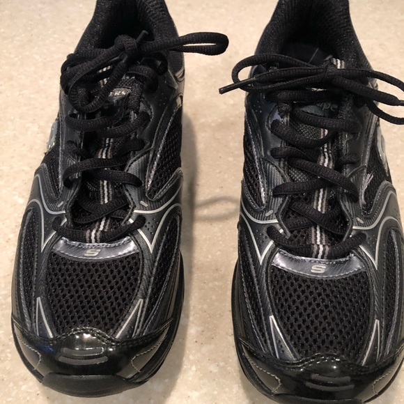 shape up tennis shoes